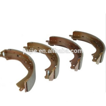 Car spare parts brake shoe for TOYOTA HI-LUX 4x4, 4RUNNER, TACOMA, TUNDRA K2305 04495-26050